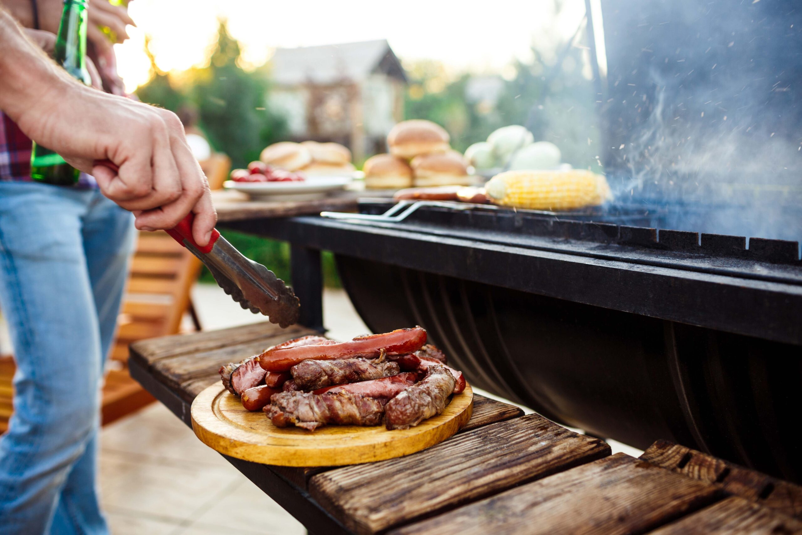 Fiestas patrias, tradición de asados y la eterna disputa por la parrilla perfecta